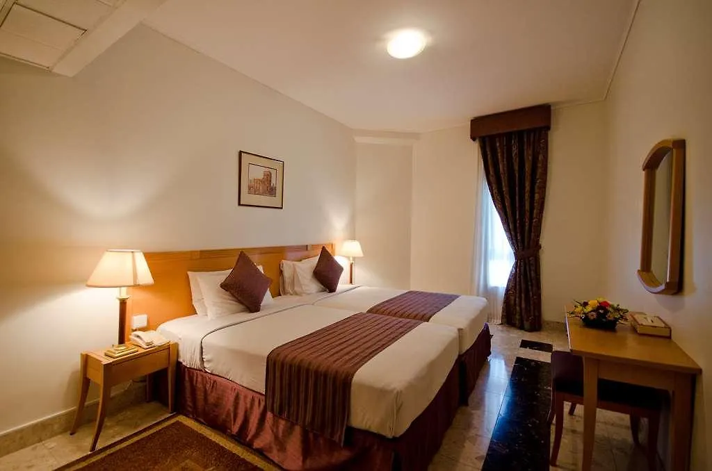 Al Bustan Centre & Residence Dubai Apart Otel