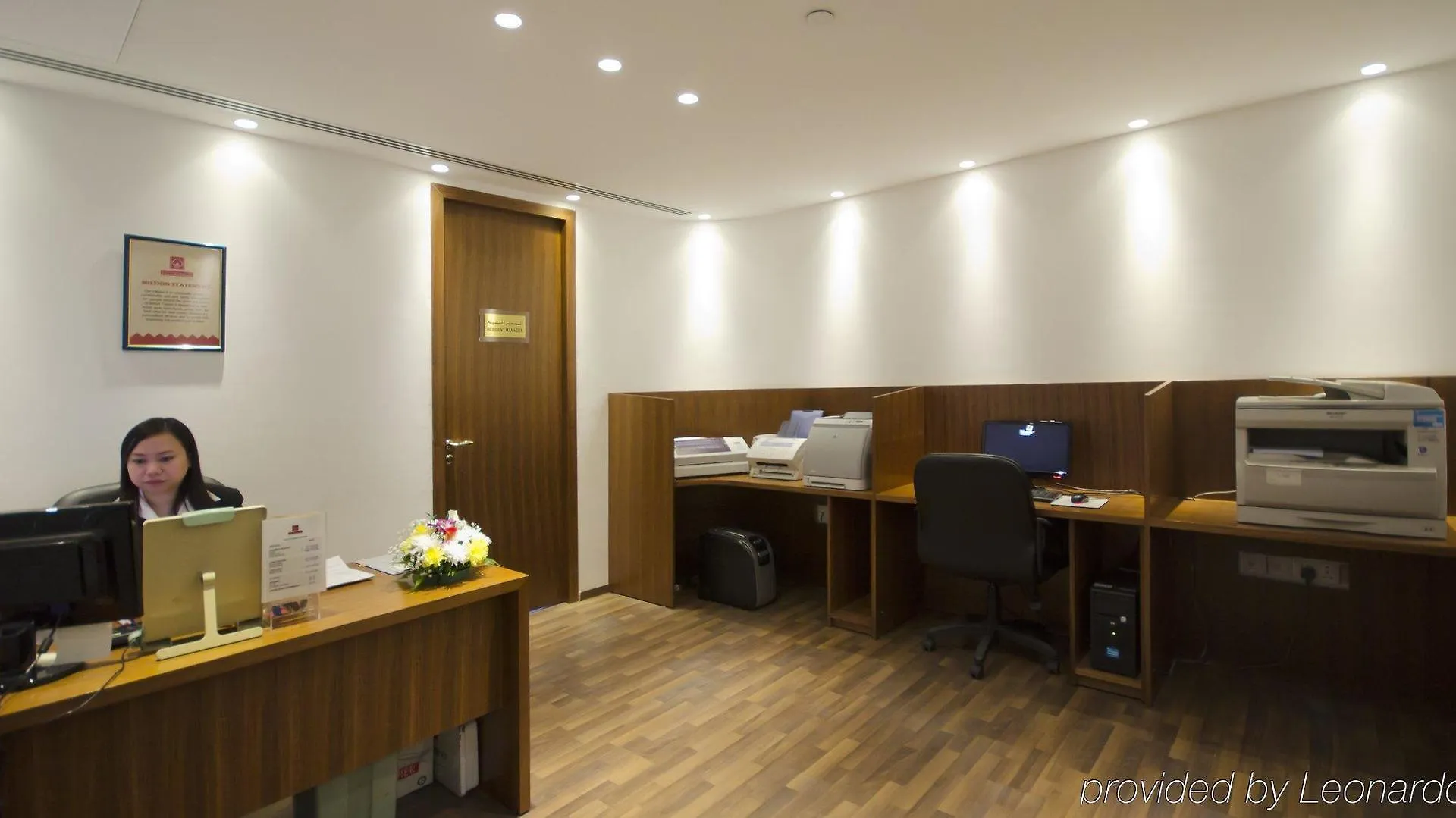 Al Bustan Centre & Residence Dubai Apart Otel