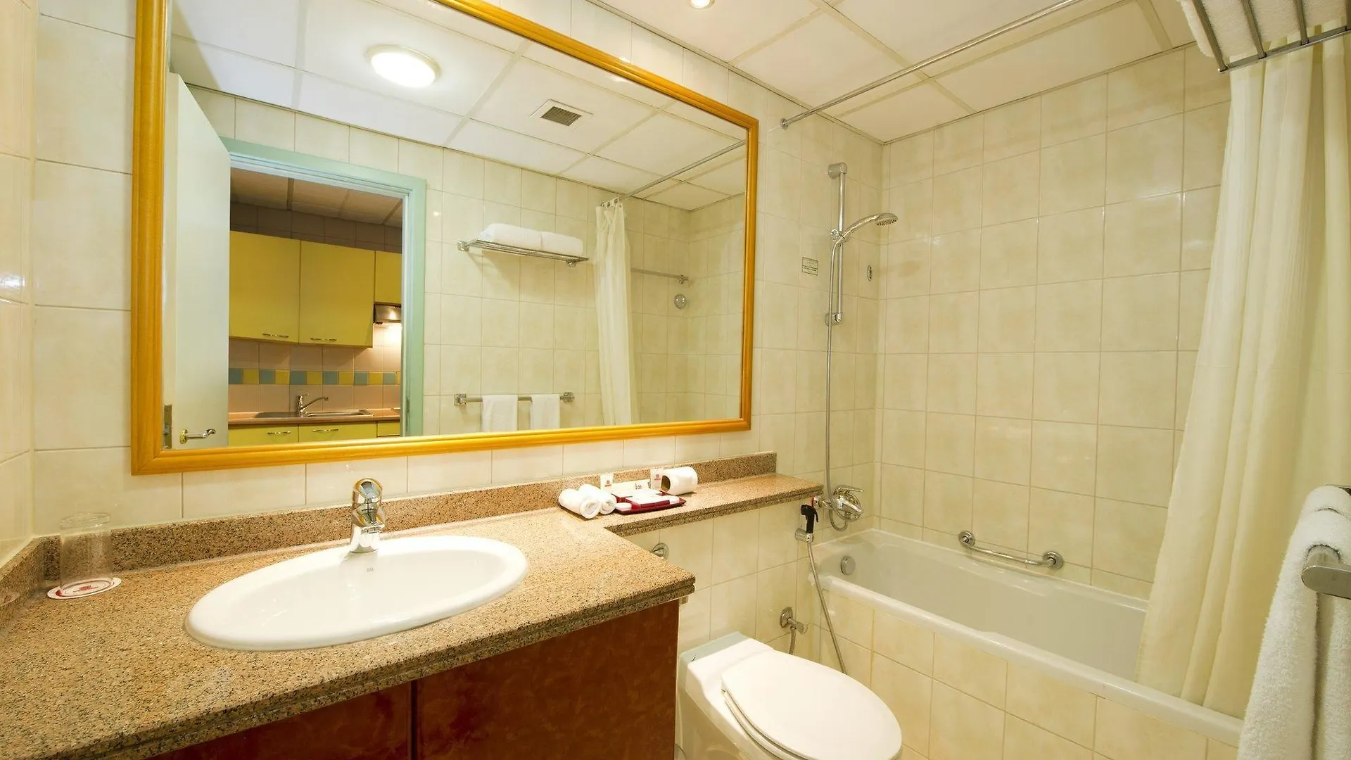 Al Bustan Centre & Residence Dubai Birleşik Arap Emirlikleri