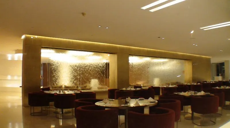 Al Bustan Centre & Residence Dubai Apart Otel