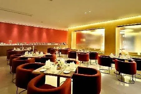 Al Bustan Centre & Residence Dubai 4*,